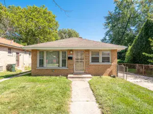 240 E 141st Place Dolton IL 60419 MLS #MRD12503557 60 broker reciprocity
