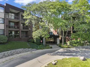 5540 Walnut Avenue #11B Downers Grove IL 60515 MLS #MRD12467940 64 broker reciprocity