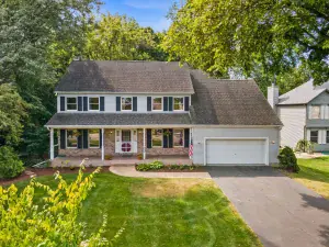 28w671 Rogers Avenue Warrenville IL 60555 MLS #MRD12488494 50 broker reciprocity