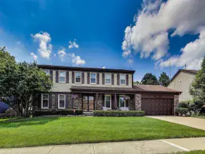 1517 White Trail Elk Grove Village IL 60007 MLS #MRD12486147 62 broker reciprocity