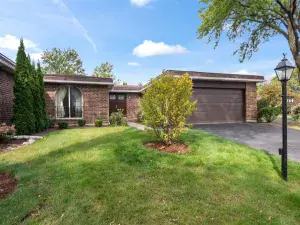1250 Rudolph Road #1J Northbrook IL 60062 MLS #MRD12434905 48 broker reciprocity