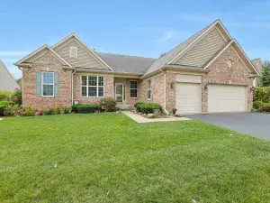 9957 Edgebrook Lane Huntley IL 60142 MLS #MRD12494825 60 broker reciprocity