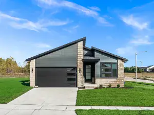 9 Willowbend Court Bloomington IL 61705 MLS #MRD12470927 52 broker reciprocity