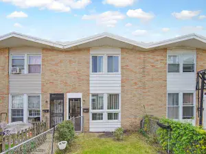 14820 Cottage Grove Avenue Dolton IL 60419 MLS #MRD12404328 54 broker reciprocity