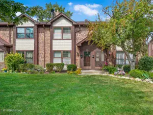 3303 Redbud Drive Lindenhurst IL 60046 MLS #MRD12494322 52 broker reciprocity