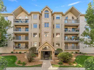 7911 W 157th Street #2W Orland Park IL 60462 MLS #MRD12496781 62 broker reciprocity