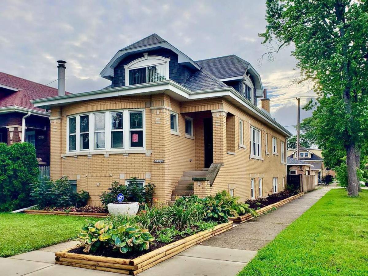 2402 Clinton Avenue Berwyn IL 60402 MLS #MRD12470170 45 MLS #MRD12470170 image #0