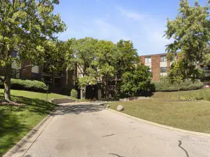 5540 Walnut Avenue #11B Downers Grove IL 60515 MLS #MRD12467940 54 broker reciprocity