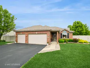 8313 Wildspring Parkway Joliet IL 60431 MLS #MRD12457646 52 broker reciprocity