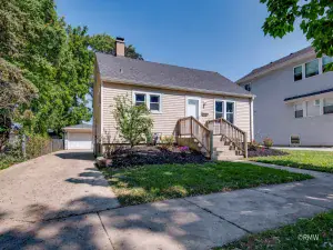 4816 Michigan Avenue Schiller Park IL 60176 MLS #MRD12490669 64 broker reciprocity