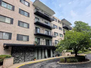 5540 Walnut Avenue #11B Downers Grove IL 60515 MLS #MRD12467940 48 broker reciprocity