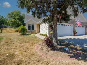 109 S Evergreen Lane Bloomington IL 61704 MLS #MRD12493474 50 broker reciprocity