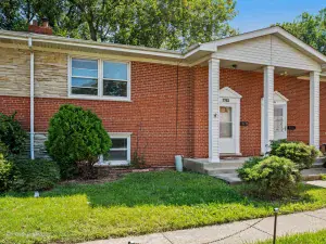 939 Saint John Street Elgin IL 60120 MLS #MRD12444764 56 broker reciprocity