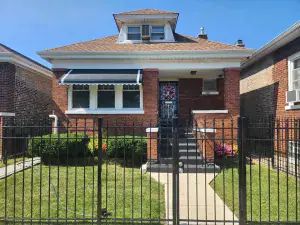 9117 S WALLACE Street Chicago IL 60620 MLS #MRD12441395 54 broker reciprocity