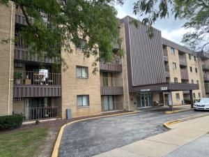 1133 S Finley Road #410 Lombard IL 60148 MLS #MRD12471299 45 MLS #MRD12471299 image #0