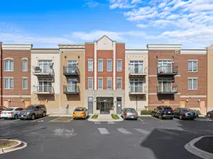 7962 Garfield Avenue #110 Burr Ridge IL 60527 MLS #MRD12488652 58 broker reciprocity