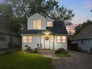 1428 Ardmore Drive Round Lake Beach IL 60073 MLS #MRD12503676 54 broker reciprocity