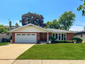 715 S Catherine Avenue La Grange IL 60525 MLS #MRD12484759 54 broker reciprocity
