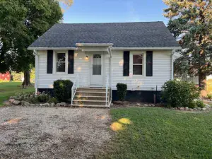 105 S 4th Street #A Capron IL 61012 MLS #MRD12477357 10 broker reciprocity