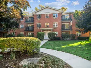 2112 N Kennicott Drive Arlington Heights IL 60004 MLS #MRD12486523 64 broker reciprocity
