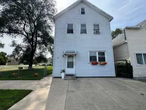 625 Ingraham Avenue Calumet City IL 60409 MLS #MRD12446518 46 broker reciprocity