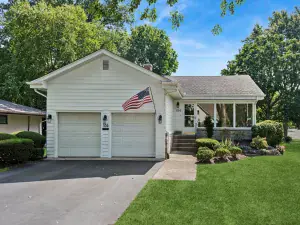 1059 Scarlet Oak Circle Aurora IL 60506 MLS #MRD12481360 52 broker reciprocity