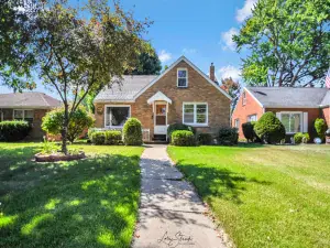 1581 S 4th Avenue Kankakee IL 60901 MLS #MRD12443001 64 broker reciprocity