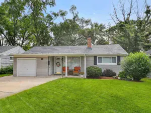 1643 Castbourne Court Wheaton IL 60189 MLS #MRD12503790 58 broker reciprocity