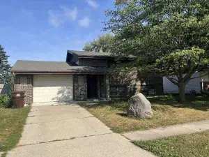 55 Apple Lane Park Forest IL 60466 MLS #MRD12496036 58 broker reciprocity