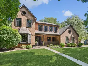 23W620 Walnut Street Roselle IL 60172 MLS #MRD12482918 50 broker reciprocity