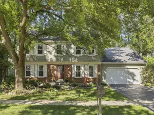 911 Lilac Lane Naperville IL 60540 MLS #MRD12487923 90 broker reciprocity