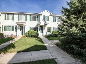 372 Springlake Lane #C Aurora IL 60504 MLS #MRD12452712 60 broker reciprocity