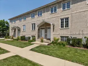 512 N MCCLURG Court #3912 Chicago IL 60611 MLS #MRD12498561 64 broker reciprocity