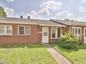 2440 River Road #3E River Grove IL 60171 MLS #MRD12307373 50 broker reciprocity