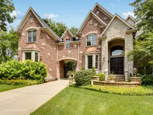 20 Pinnacle Court Naperville IL 60565 MLS #MRD12486354 46 broker reciprocity