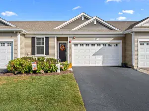 1195 Settlers Boulevard #b Sugar Grove IL 60554 MLS #MRD12486603 54 broker reciprocity