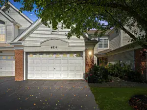 402 Catbird Lane Deerfield IL 60015 MLS #MRD12388325 60 broker reciprocity