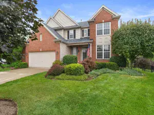 178 W Hampton Drive Round Lake IL 60073 MLS #MRD12435315 50 broker reciprocity