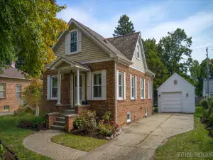 411 S Kincaid Street Maple Park IL 60151 MLS #MRD12320631 46 broker reciprocity