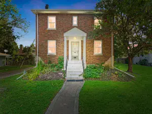 4 Stanford Place Champaign IL 61820 MLS #MRD12456632 62 broker reciprocity