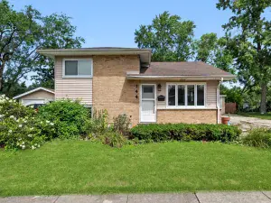 4443 Ascot Court Richton Park IL 60471 MLS #MRD12438690 60 broker reciprocity
