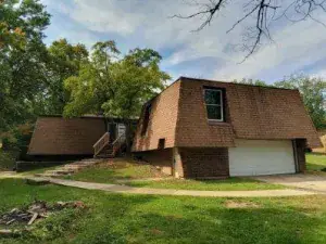 304 Wild Cherry Drive Dixon IL 61021 MLS #MRD12457637 60 broker reciprocity