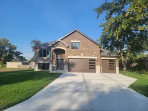 814 61st Street La Grange Highlands IL 60525 MLS #MRD12481179 56 broker reciprocity