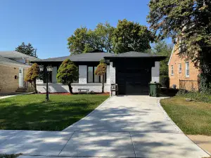 3723 W 104th Street Chicago IL 60655 MLS #MRD12486631 60 broker reciprocity