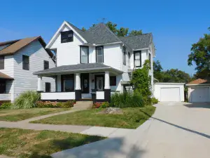619 Squires Avenue Dixon IL 61021 MLS #MRD12467339 54 broker reciprocity