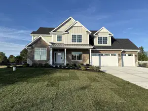 1843 Diamond Drive Elgin IL 60124 MLS #MRD12302353 62 broker reciprocity