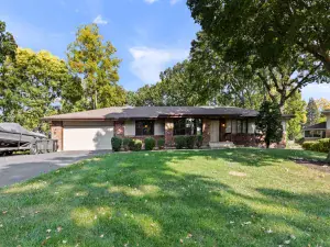 219 W Jones Street Milford IL 60953 MLS #MRD12500476 60 broker reciprocity