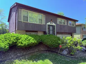 2950 Bernice Road Lansing IL 60438 MLS #MRD12496209 54 broker reciprocity
