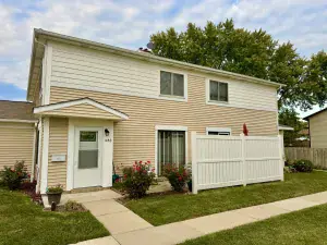 1681 E Green Briar Drive #3817 Schaumburg IL 60173 MLS #MRD12444804 52 broker reciprocity