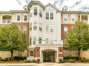 9396 Landings Lane #301 Des Plaines IL 60016 MLS #MRD12501946 62 broker reciprocity